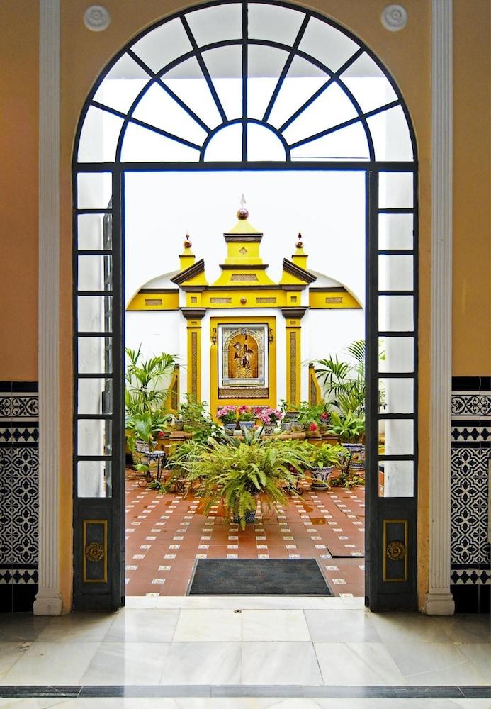 Casa Palacio Don Pedro Hotel Seville Exterior photo